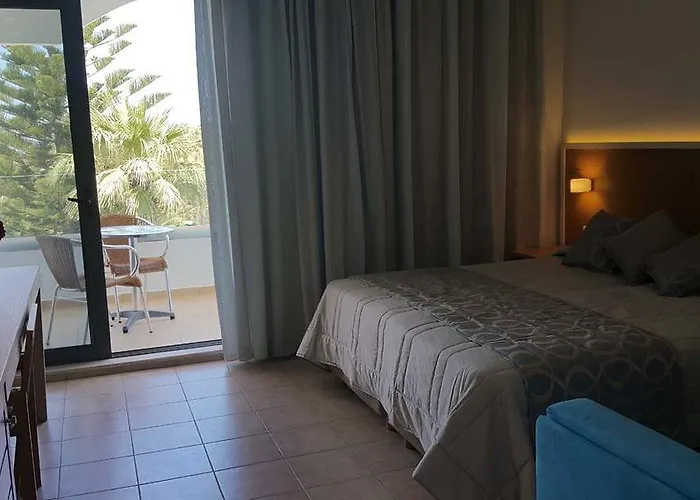 Tigaki Beach Hotel Hotel