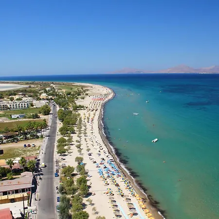 Tigaki Beach Hotel Отель