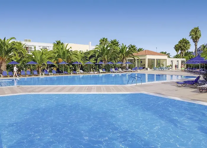 Tigaki Beach Hotel Отель Тигаки