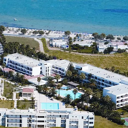 Tigaki Beach Hotel 4* Tigaki